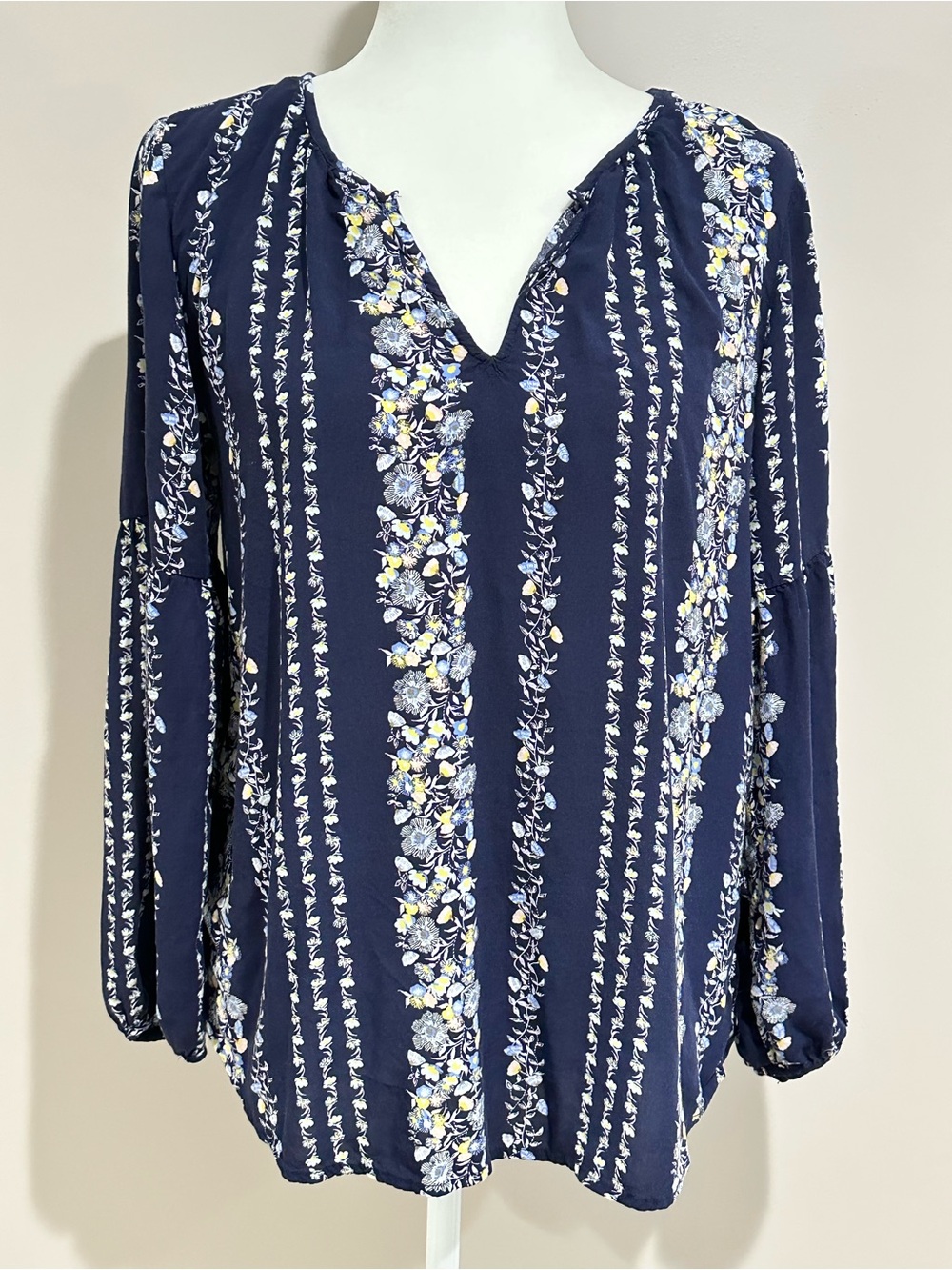 Old Navy Navy Blue Floral Stripe V-Neck Blouse